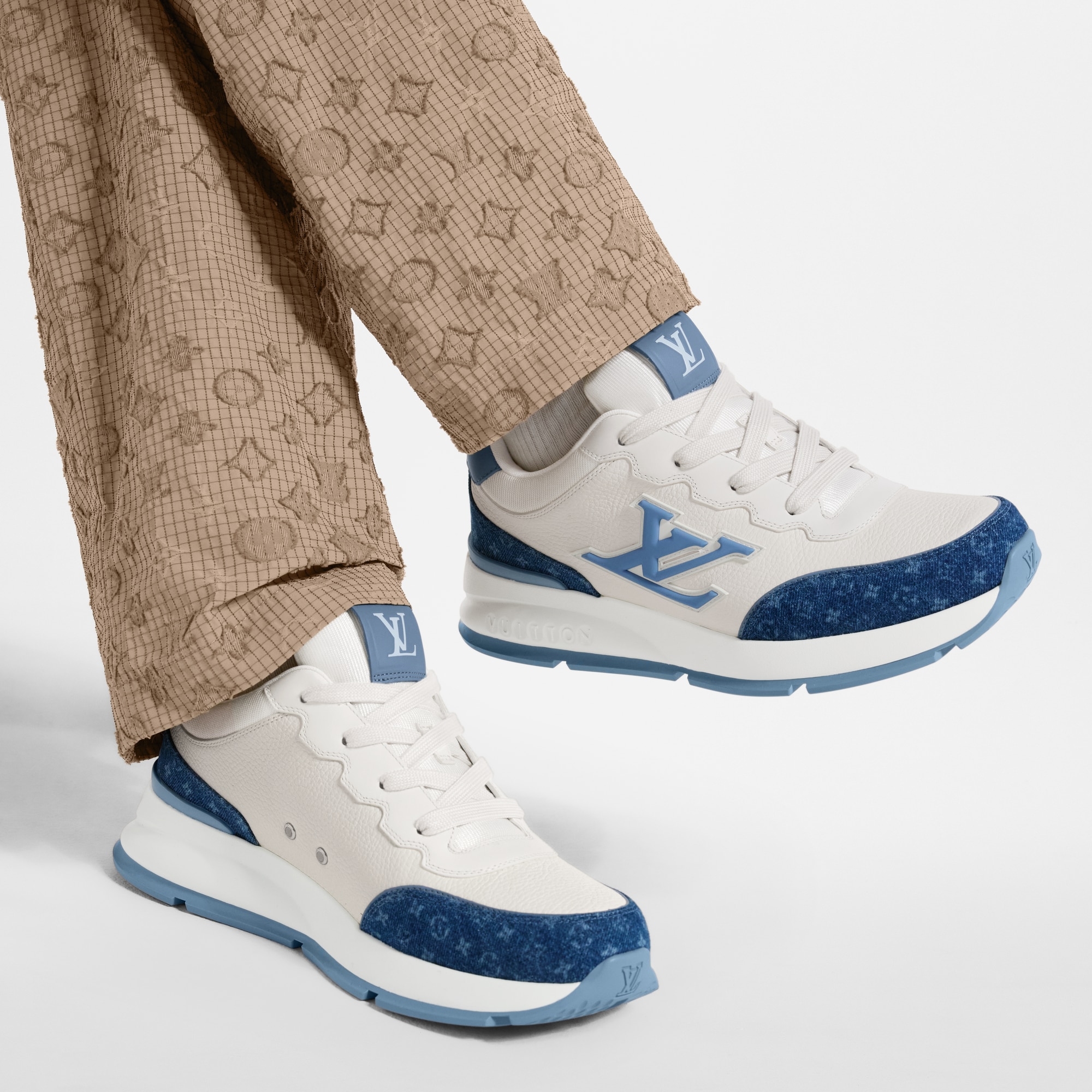 LV Classic Sneaker - Shoes 1AKQBR | LOUIS VUITTON